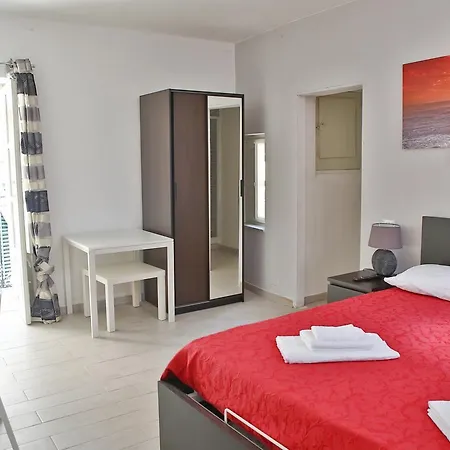 Palazzo Melnis Bed & Breakfast 2*