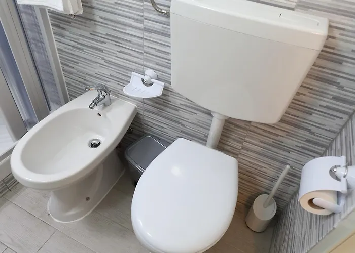 Palazzo Melnis 2* تْشيفالو